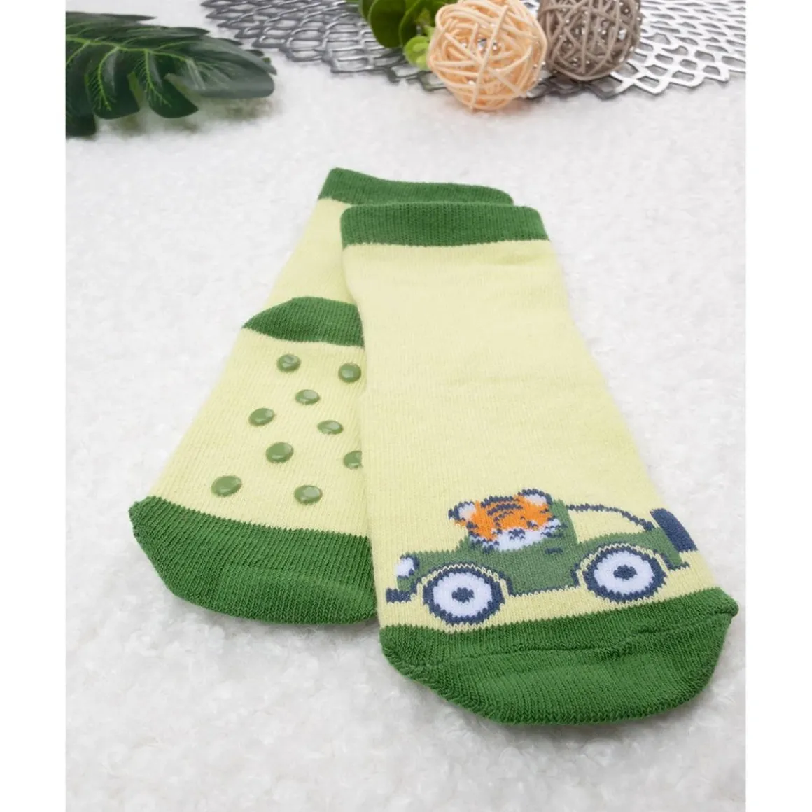 Antideslizante niño verde tigre