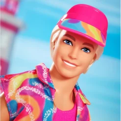Barbie - Muñeco patinador con estilo retro y patines en línea ㅤ