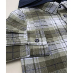 Camisa de franela con capucha para niño