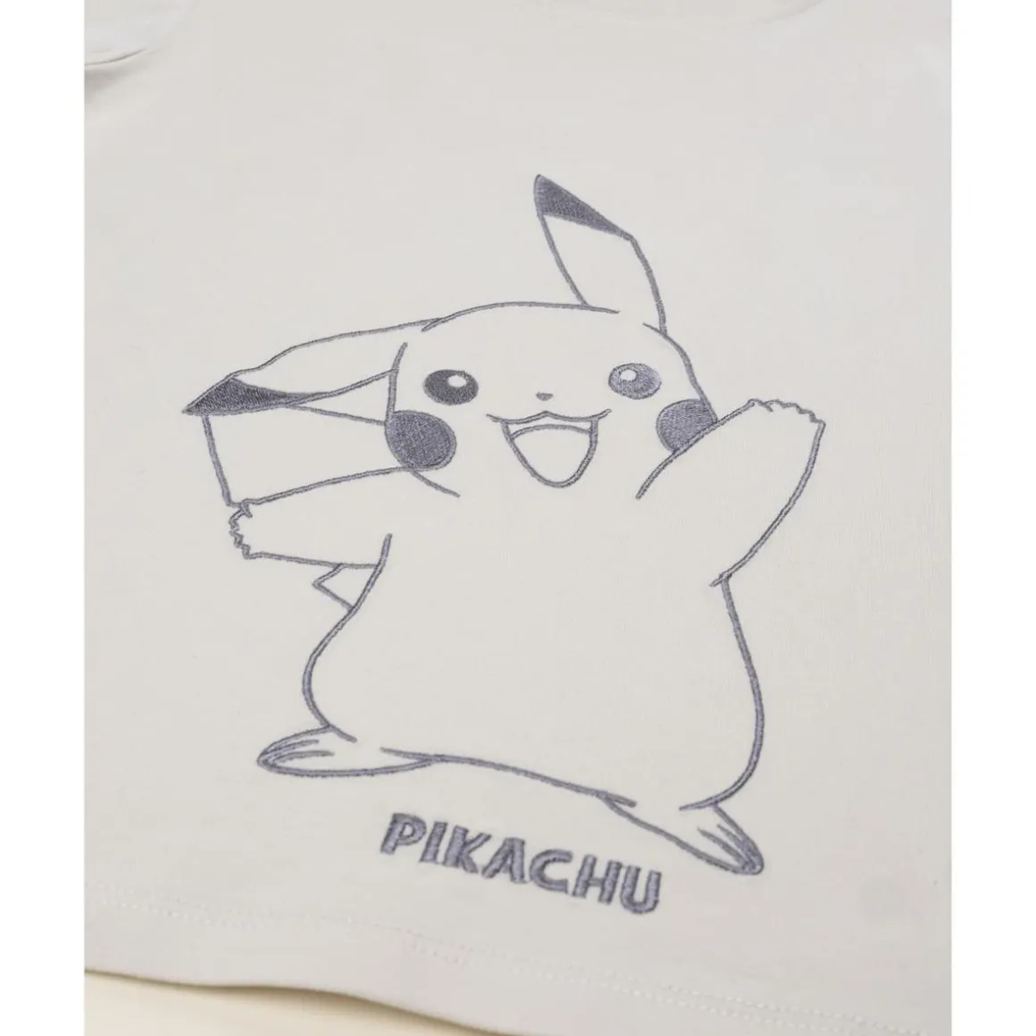 Camiseta de niño Pokémon beige de manga larga