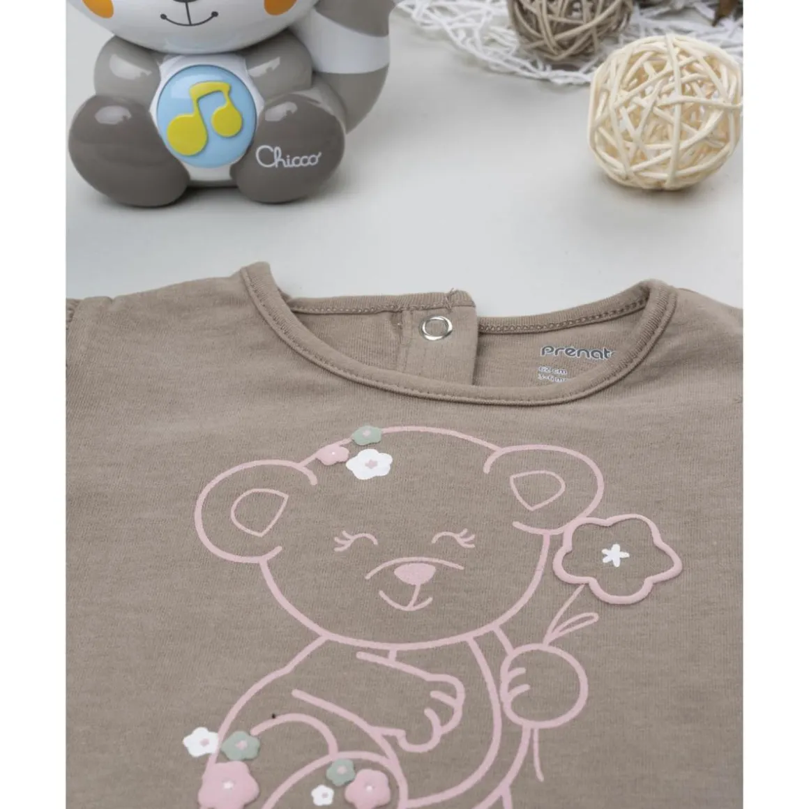 Camiseta marrón de manga larga para niña con estampado "Cute Bear"