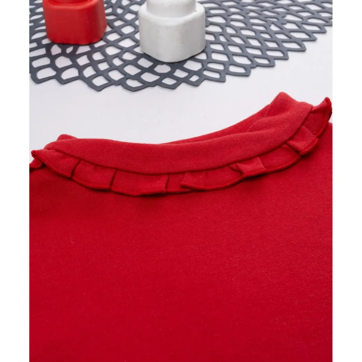 Camiseta niña roja cuello alto