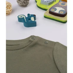 Camiseta verde básica para niño