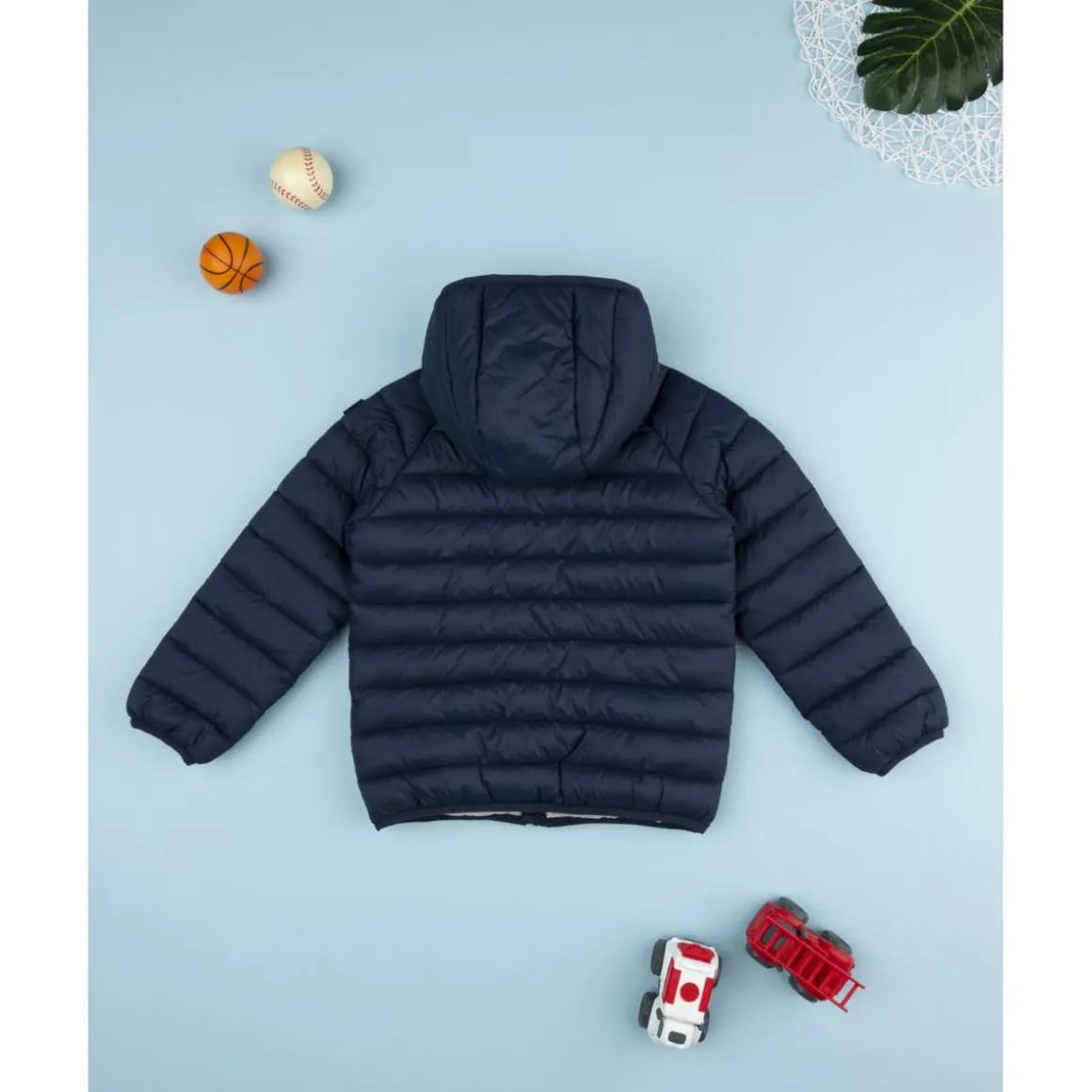 Chaqueta azul niño con material reciclado