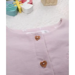 Chaqueta niña rosa con bordado de corazón