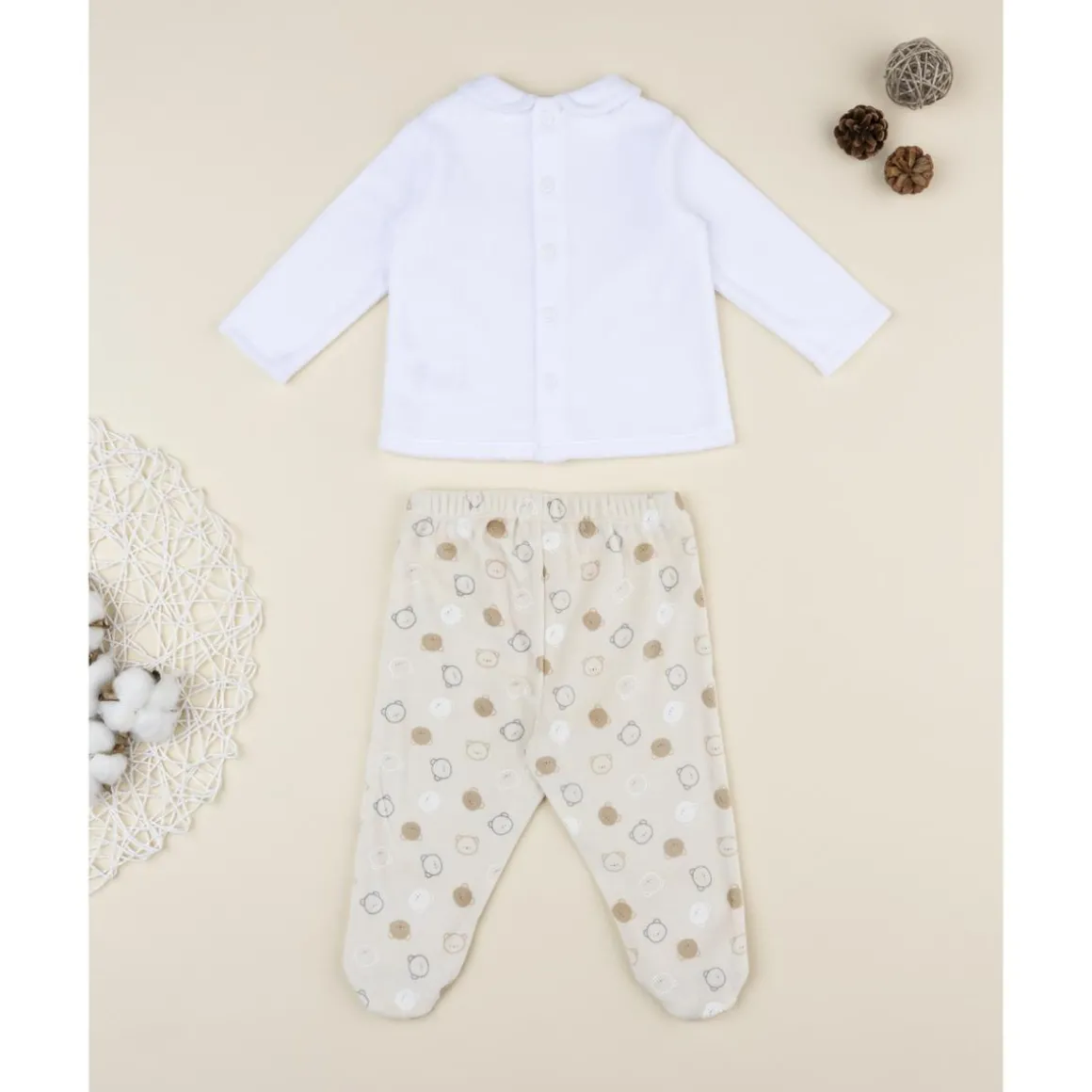 Conjunto 2 piezas de bebé en terciopelo blanco y beige con ositos