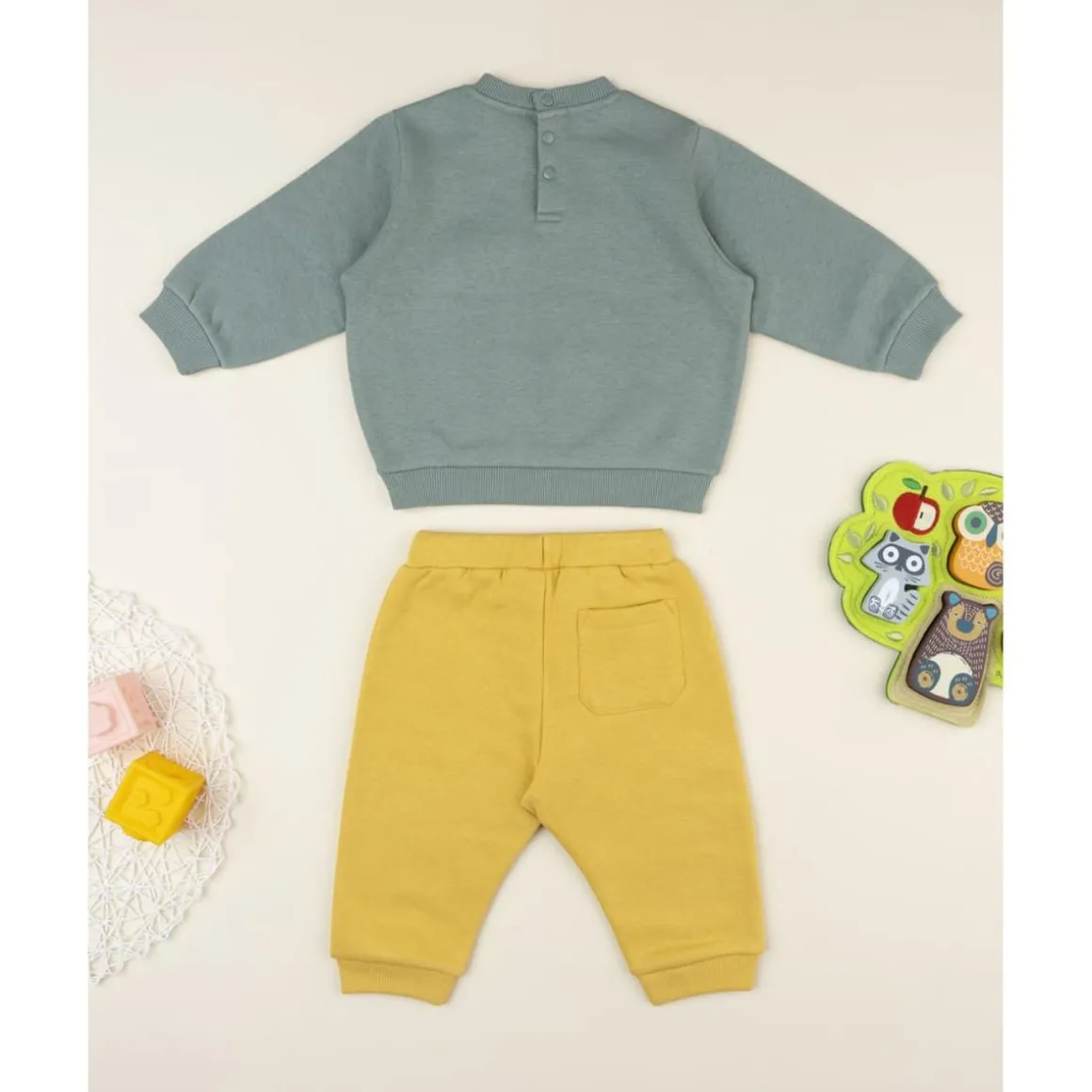Conjunto jogging bebé verde y amarillo