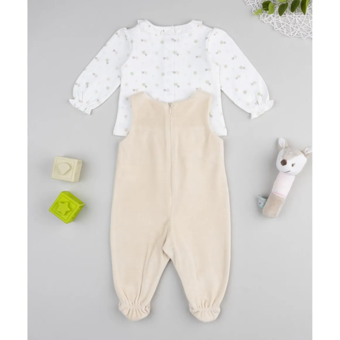 Conjunto peto beige