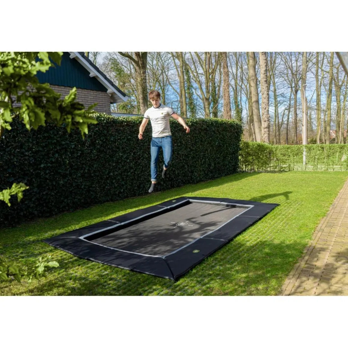 Exit - Cama elástica de suelo Dynamic 244 x 427 cm negro con perímetro de seguridad