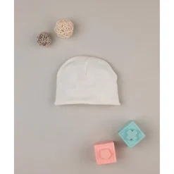 Gorro de lana y algodón para recién nacida