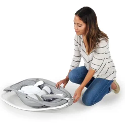 Ingenuity - Hamaca Mecedora Ergonómica con Vibraciones y Melodías ㅤ