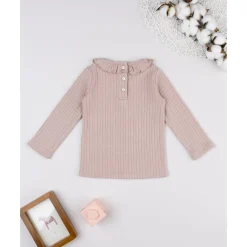 Jersey rosa de cuello alto para niña