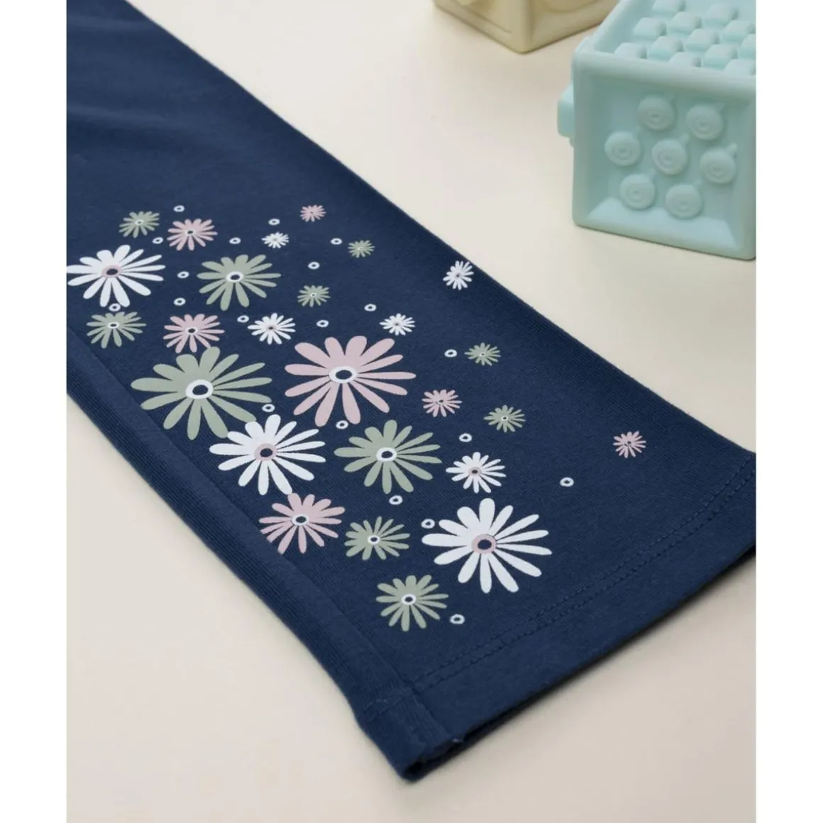 Leggings azul niña con flores