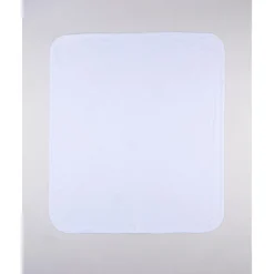 Manta blanca con estampado gris para recién nacido