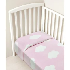 Manta para cama de peluche sintético rosa con nubes