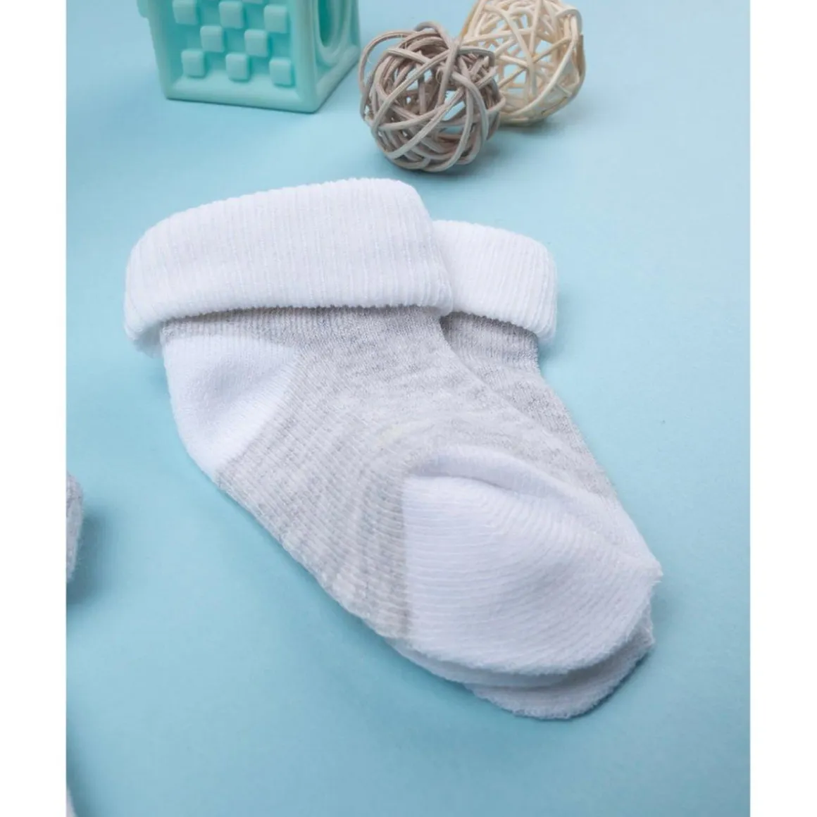 Pack 2 calcetines niño blanco y gris