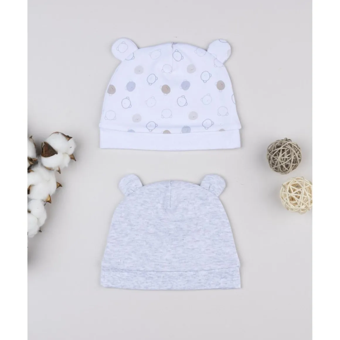 Pack 2 gorros de recién nacido en crema y gris con orejitas