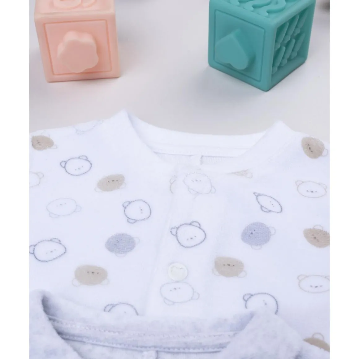 Pack 2 pijamas de bebé en terciopelo blanco y gris con ositos