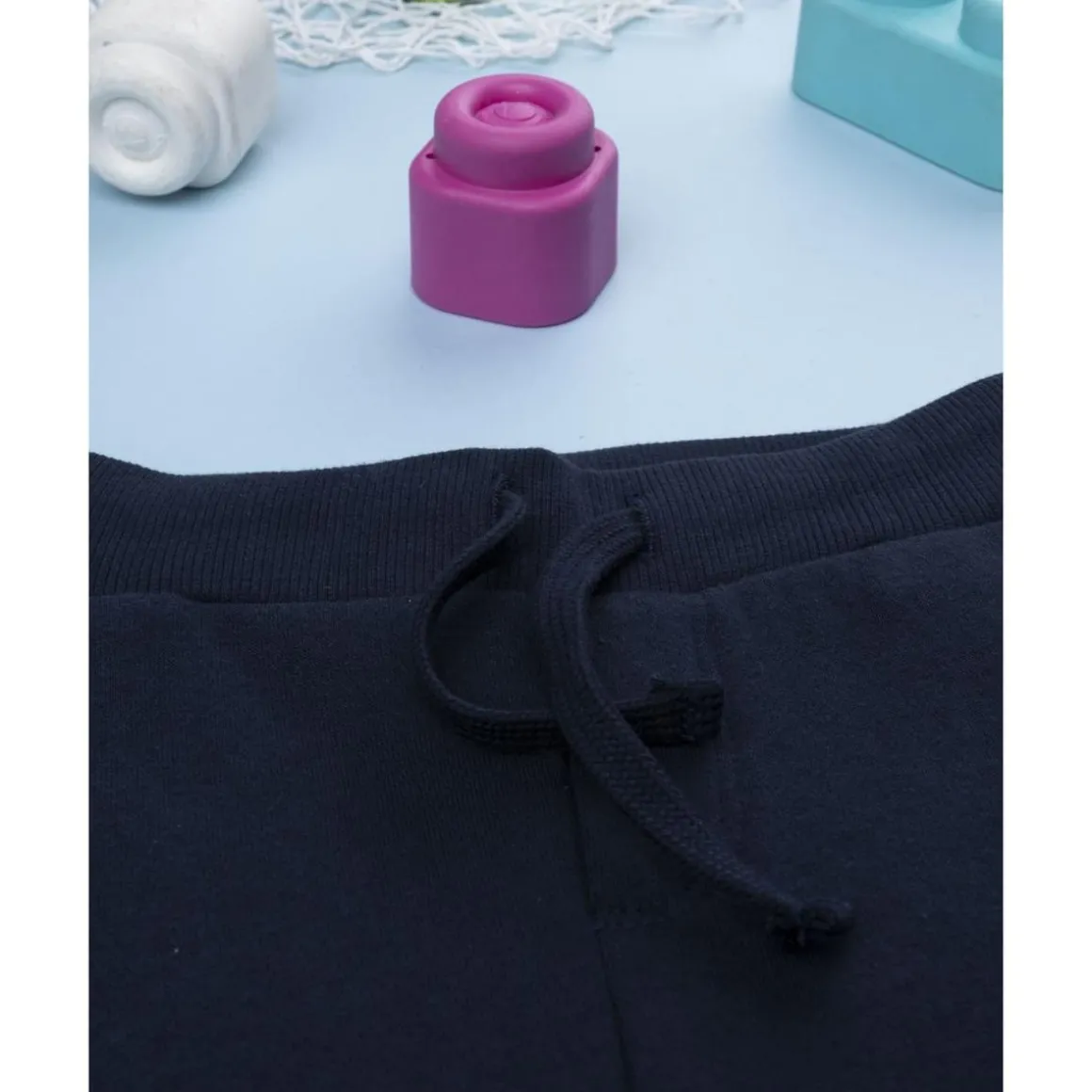 Pantalón de niño azul afelpado