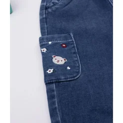 Pantalón denim de niña con bordados