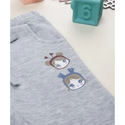 Pantalón gris estampado de niña