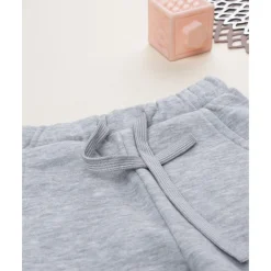 Pantalón gris estampado de niña