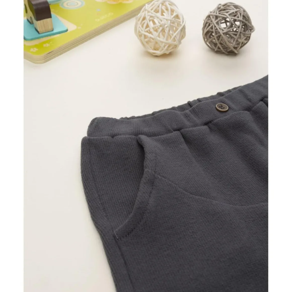 Pantalón niño gris antracita en punto suave