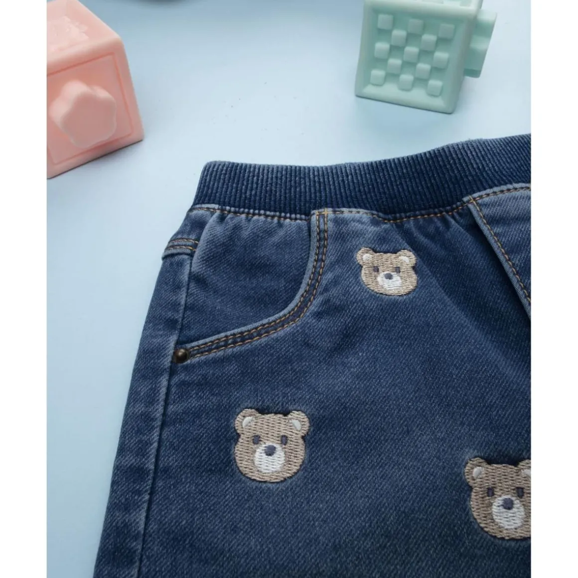 Pantalón vaquero azul para niño