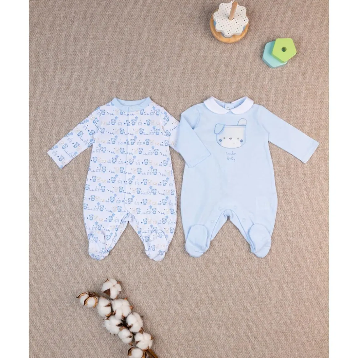 Paquete de 2 mamelucos azules y blancos con estampado de osito
