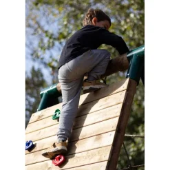 Parque infantil de madera columpios y escalada Timbu