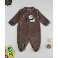 Pelele marrón de niño con perrito