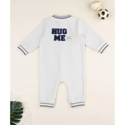 Pijama beige de terciopelo con parche “Adorable”