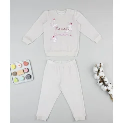 Pijama de niña beige con zorros