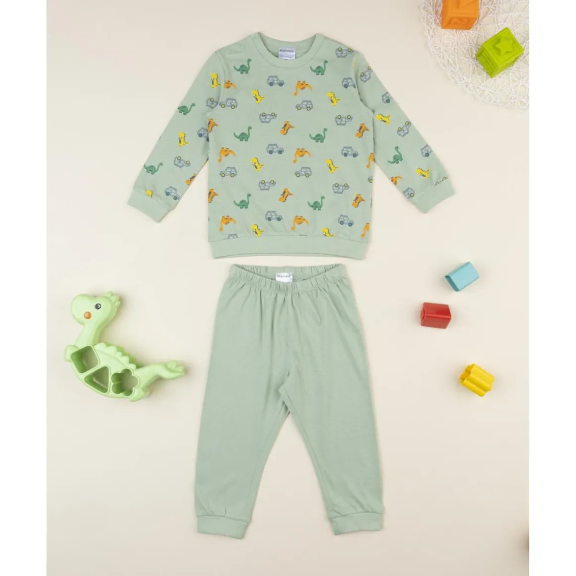 Pijama dos piezas niño verde dinosaurios