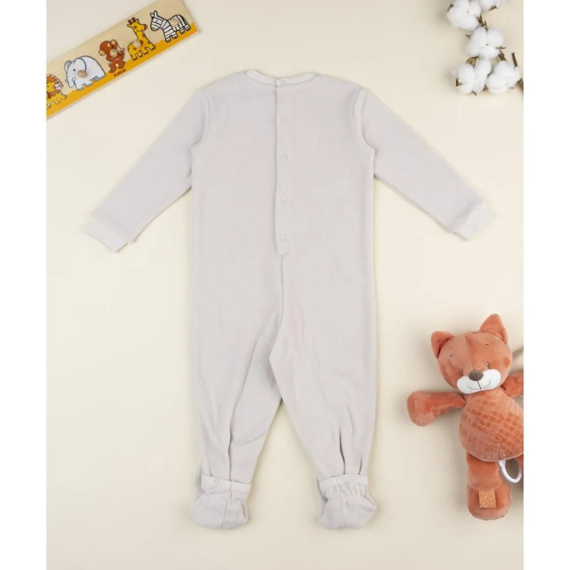 Pijama entero beige bosque niño