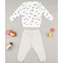 Pijama niño beige autos allover