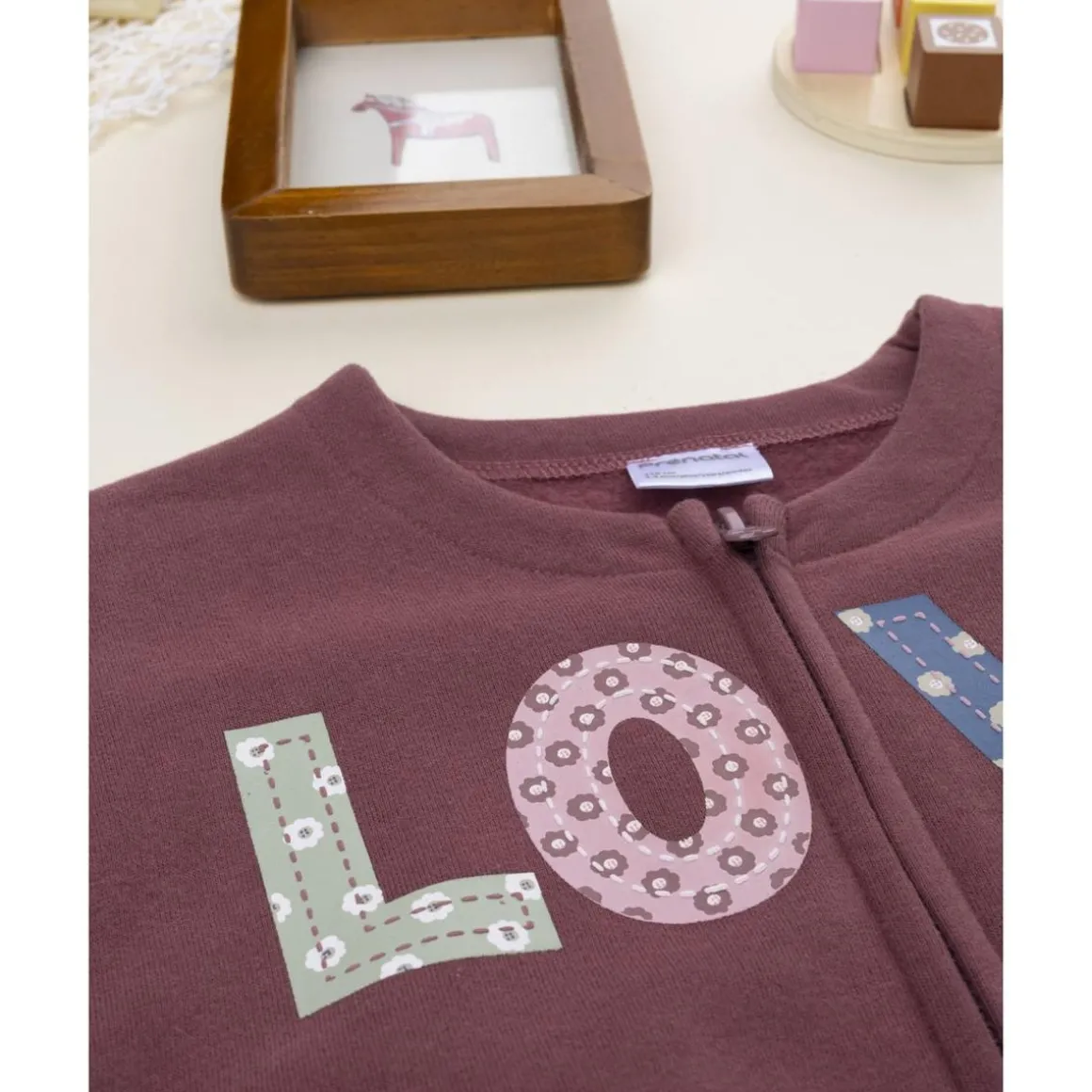 Sudadera de niña rosa con estampado Love
